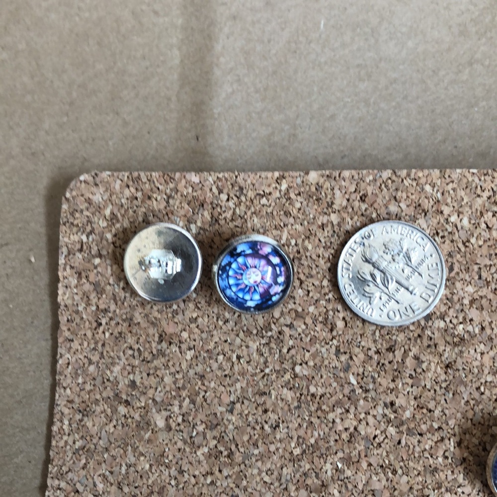 Moon Stud Ear Rings - Picture 2 of 2